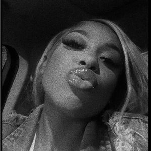 Meet your Posher, Nari